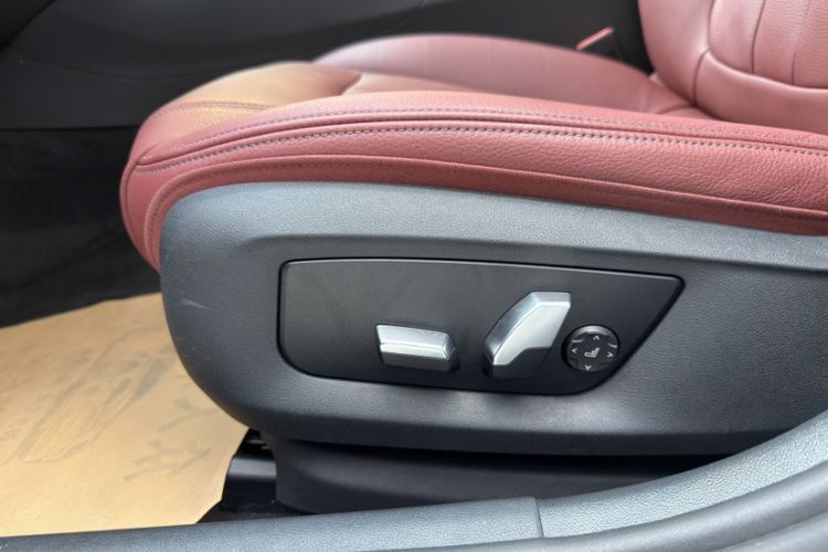 Used BMW 5 Series 2019 Facelifted 530Li Leading Edition M Sport Package Interior 5