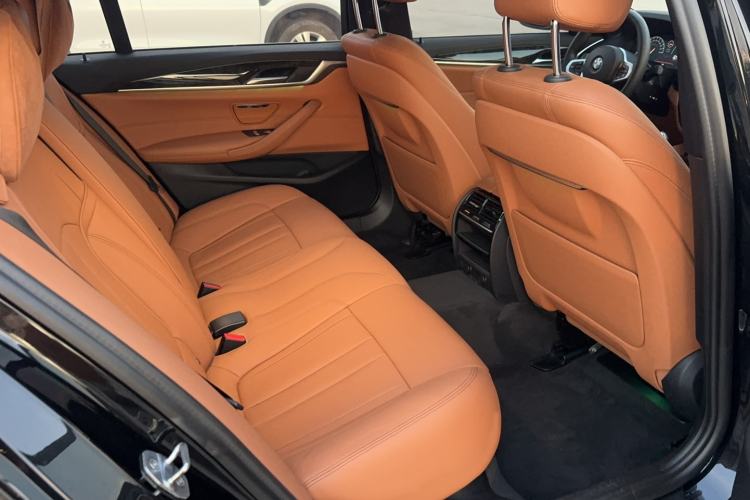 Used BMW 5 Series 2019 530Li Leading Model M Sport Package Interior 5