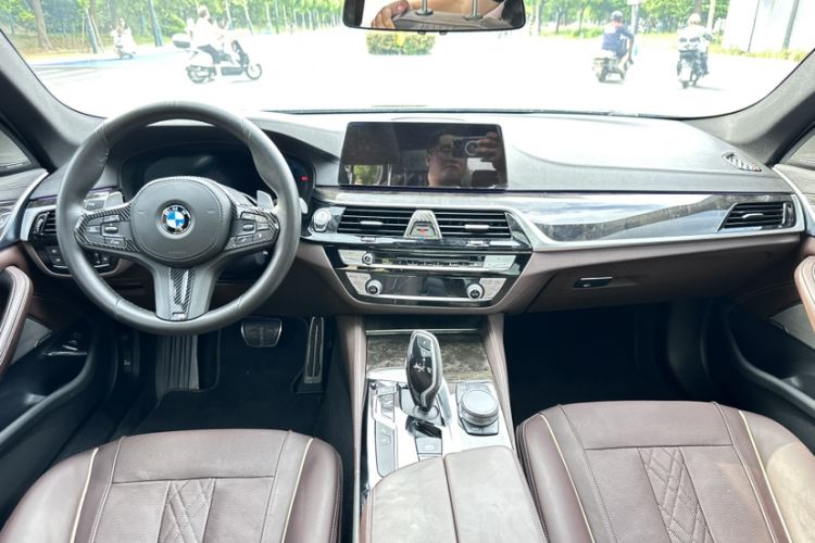 Used BMW 5 Series 2019 530Li Luxury Edition M Sport Package Interior 5