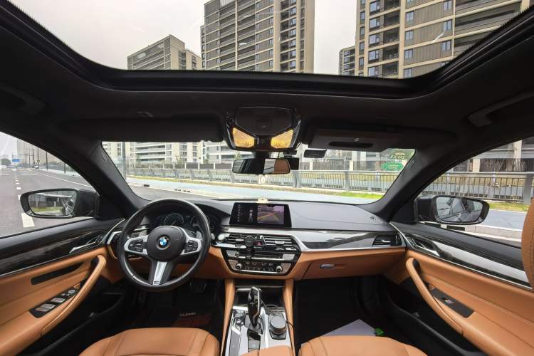 Used BMW 5 Series 2019 Facelifted 530Li Leading Edition M Sport Package Interior 5