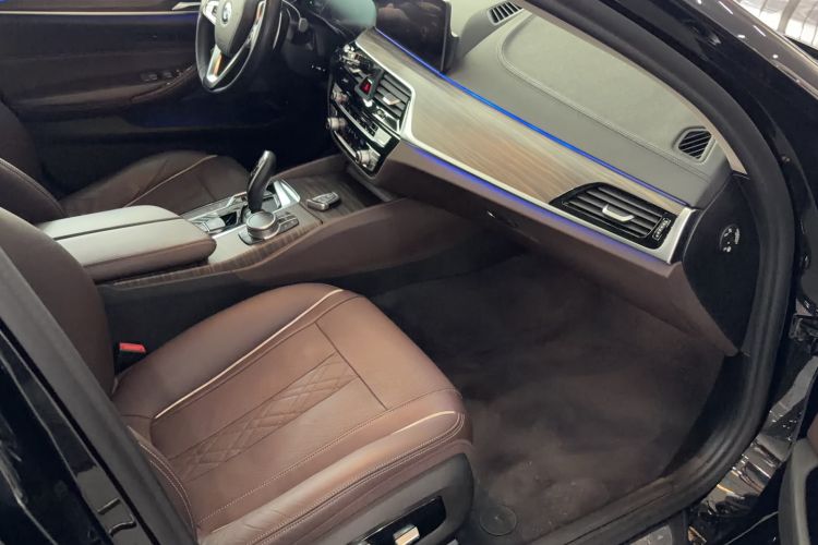 Used BMW 5 Series 2019 Facelifted 530Li Luxury Edition Premium Package Interior 6