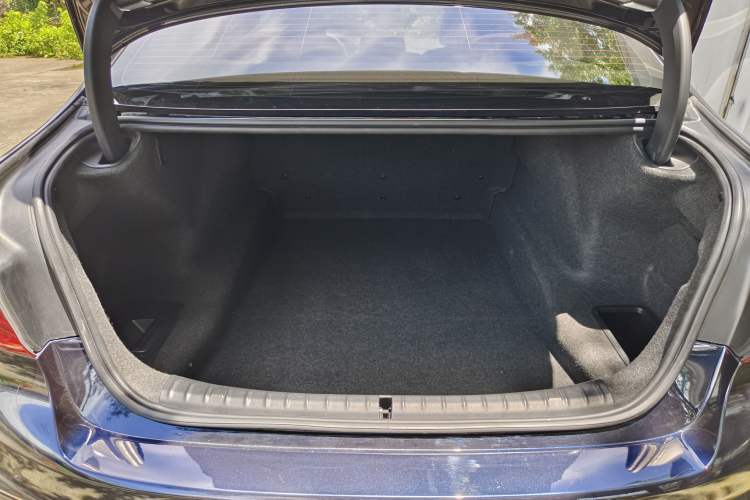 Used BMW 5 Series 2019 Restyled 530Li Luxury Edition M Sport Package Interior 7