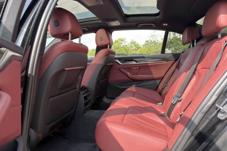 Used BMW 5 Series 2019 Facelifted 530Li Leading Edition M Sport Package Interior 7