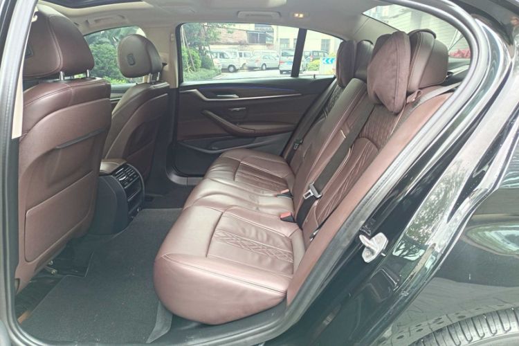 Used BMW 5 Series 2019 530Li Leading Model Luxury Package Interior 7