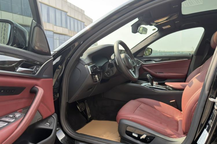 Used BMW 5 Series 2019 530Li Luxury Edition M Sport Package Interior 7