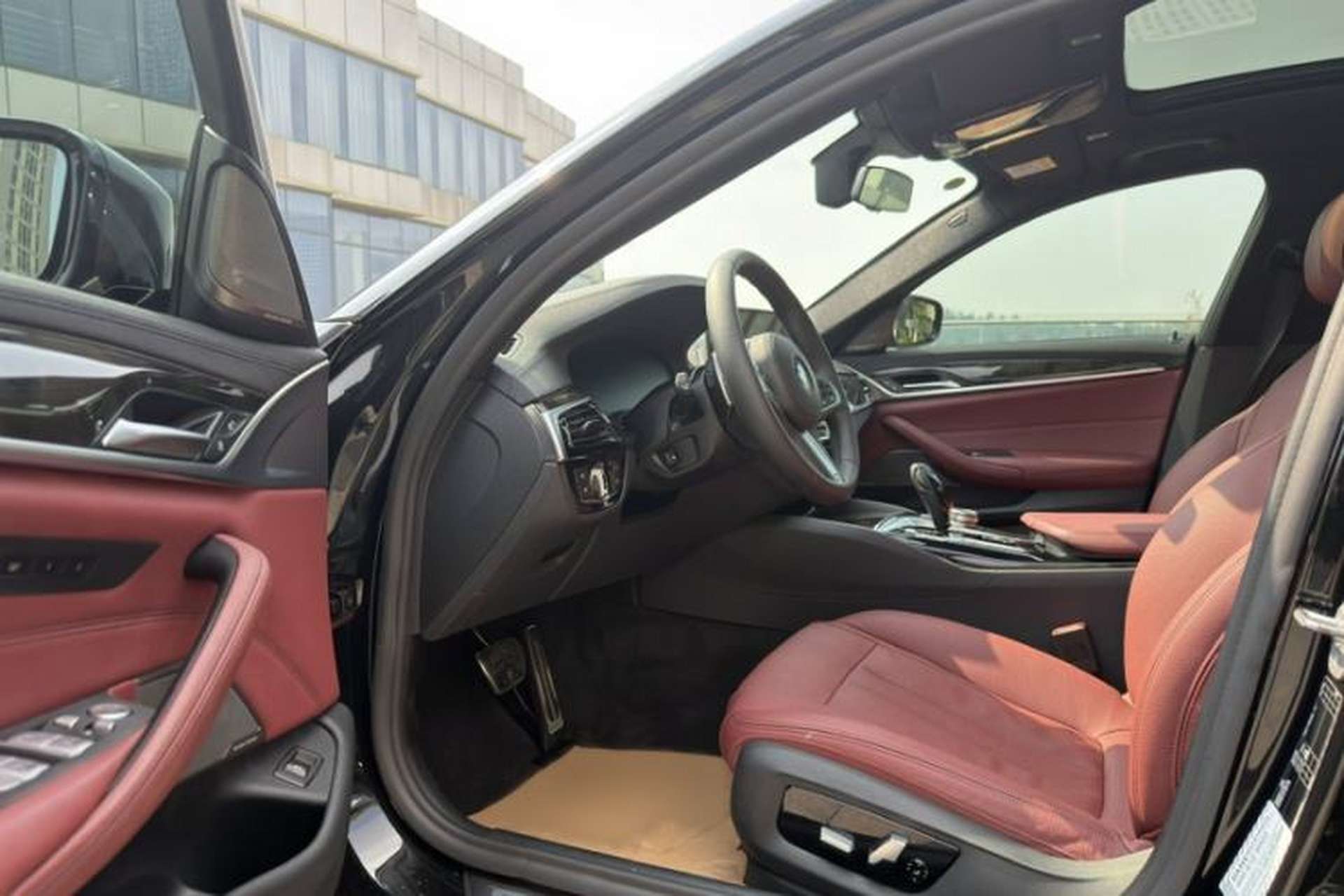 Used BMW 5 Series 2019 530Li Luxury Edition M Sport Package Interior 7