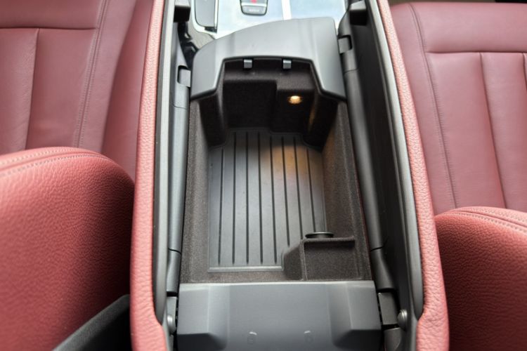 Used BMW 5 Series 2019 Facelifted 530Li Leading Edition M Sport Package Interior 9