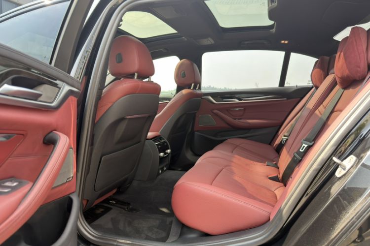 Used BMW 5 Series 2019 530Li Luxury Edition M Sport Package Interior 9