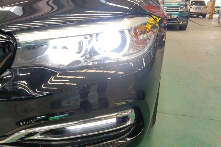 Used BMW 5 Series 2019 530Li Leading Model Luxury Package Left Front Headlight