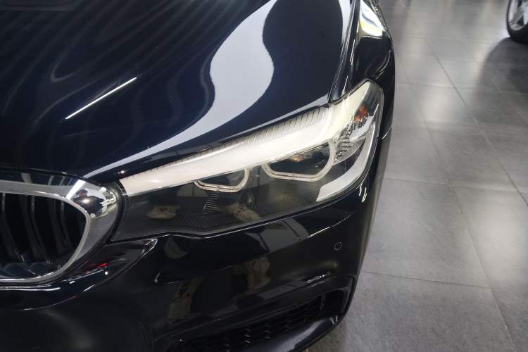 Used BMW 5 Series 2019 525Li M Sport Package Left Front Headlight
