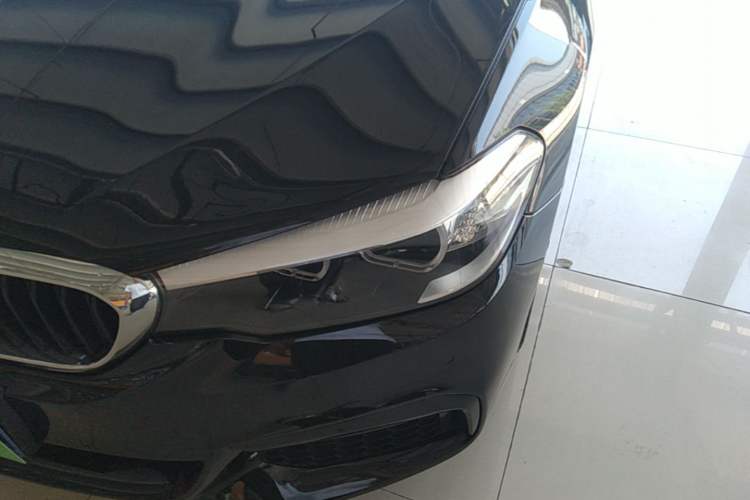 Used BMW 5 Series 2019 525Li M Sport Package Left Front Headlight