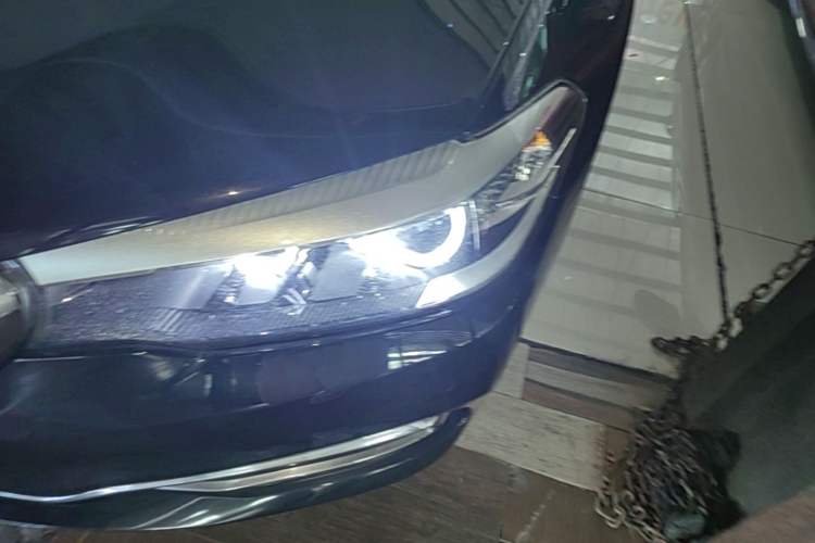 Used BMW 5 Series 2019 530Li Leading Model Luxury Package Left Front Headlight