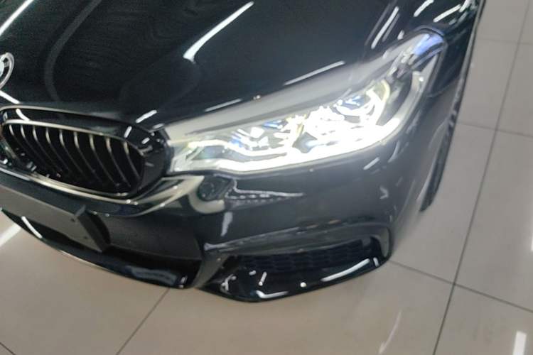 Used BMW 5 Series 2019 530Li Luxury Edition M Sport Package Left Front Headlight