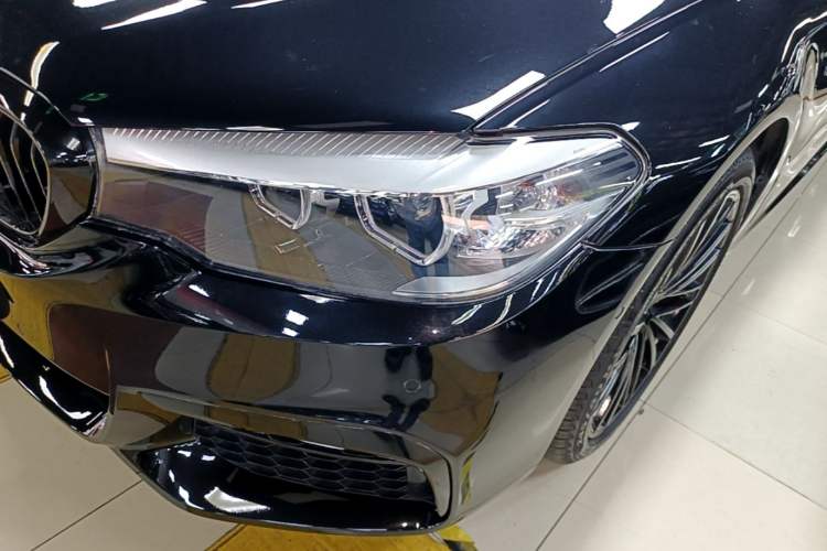 Used BMW 5 Series 2019 Facelifted 530Li Leading Edition M Sport Package Left Front Headlight