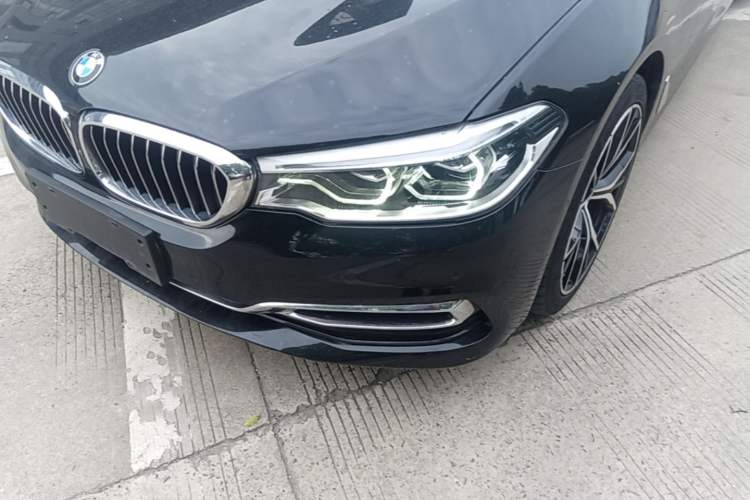 Used BMW 5 Series 2019 Facelifted 530Li Luxury Edition Premium Package Left Front Headlight