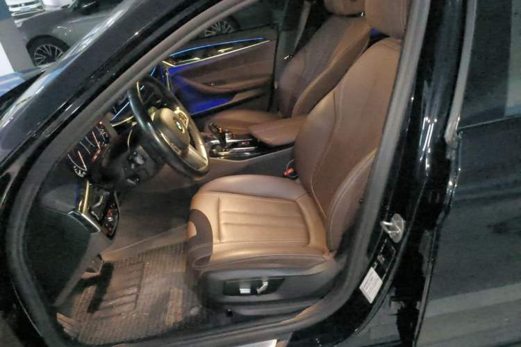 Used BMW 5 Series 2019 525Li M Sport Package Left Front Seat