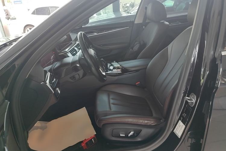 Used BMW 5 Series 2019 Facelifted 525Li Luxury Package Left Front Seat