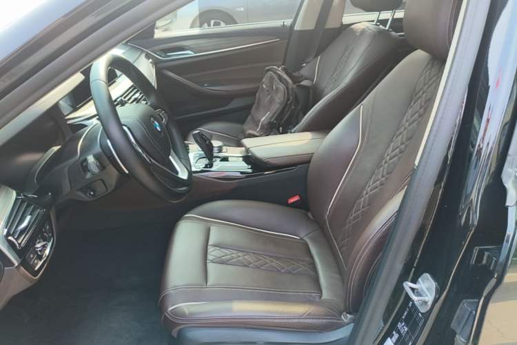 Used BMW 5 Series 2019 530Li Leading Model Luxury Package Left Front Seat