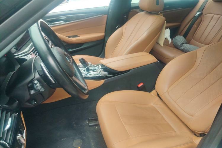 Used BMW 5 Series 2019 530Li Luxury Edition M Sport Package Left Front Seat
