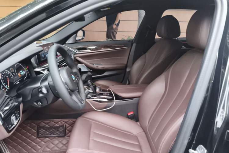 Used BMW 5 Series 2019 Restyled 525Li M Sport Package Left Front Seat