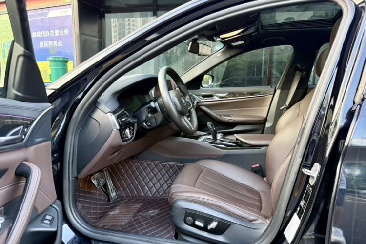 Used BMW 5 Series 2019 525Li M Sport Package Left Front Seat