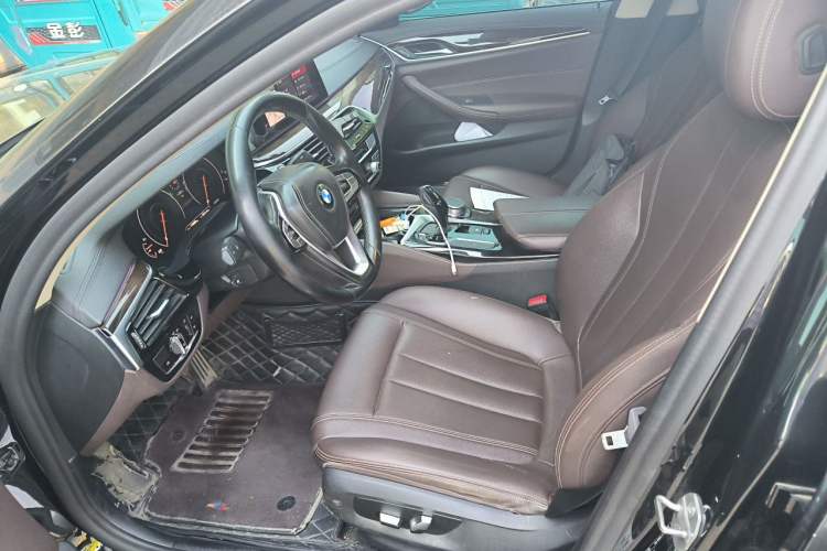 Used BMW 5 Series 2019 Facelifted 525Li Luxury Package Left Front Seat