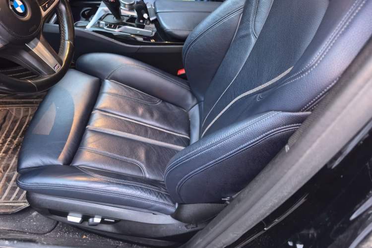 Used BMW 5 Series 2019 525i M Sport Package Left Front Seat