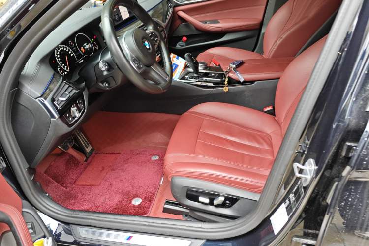 Used BMW 5 Series 2019 530Li Luxury Edition M Sport Package Left Front Seat