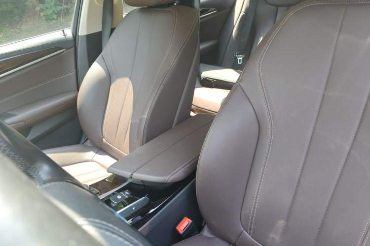 Used BMW 5 Series 2019 525Li Luxury Package Left Front Seat