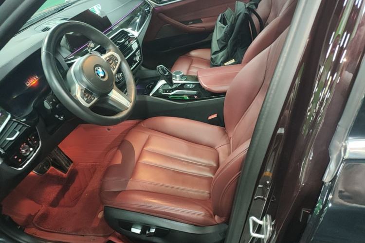 Used BMW 5 Series 2019 530Li Leading Model M Sport Package Left Front Seat