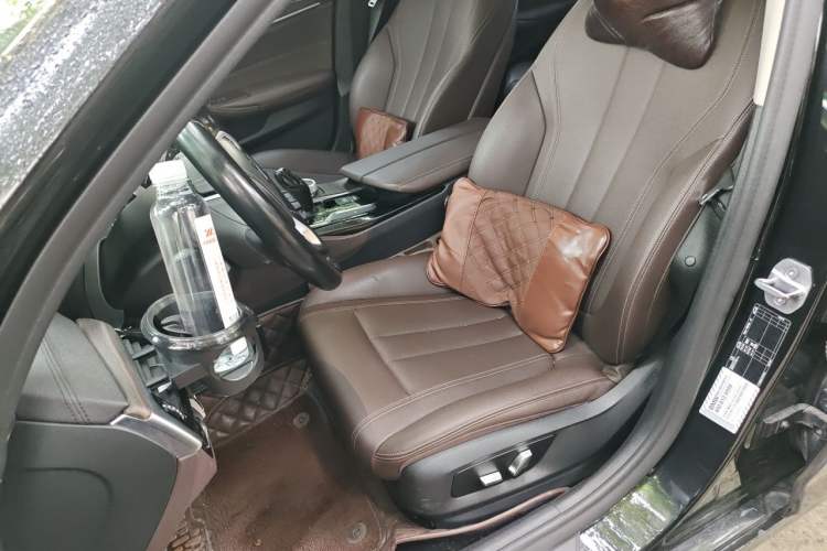 Used BMW 5 Series 2019 525Li Luxury Package Left Front Seat