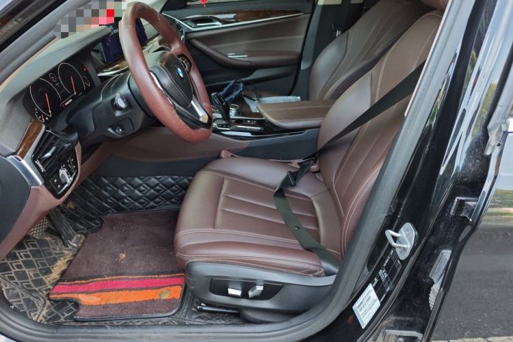 Used BMW 5 Series 2019 525Li Luxury Package Left Front Seat