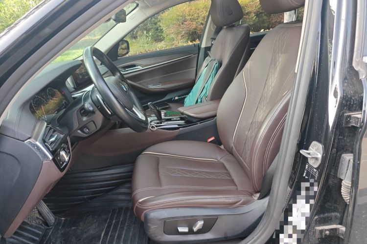 Used BMW 5 Series 2019 530Li Leading Model Luxury Package Left Front Seat