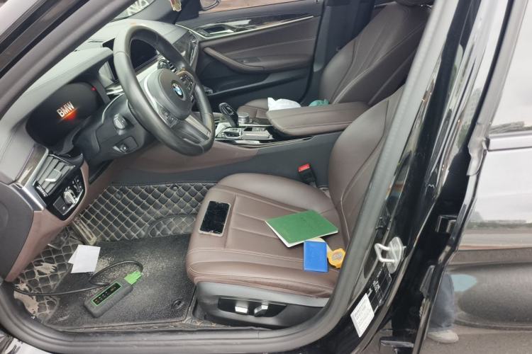 Used BMW 5 Series 2019 Restyled 525Li M Sport Package Left Front Seat