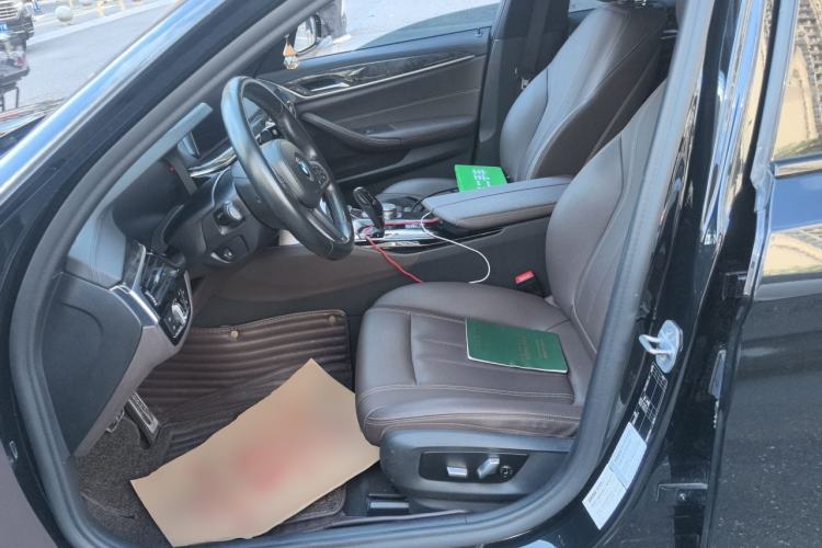 Used BMW 5 Series 2019 525Li M Sport Package Left Front Seat