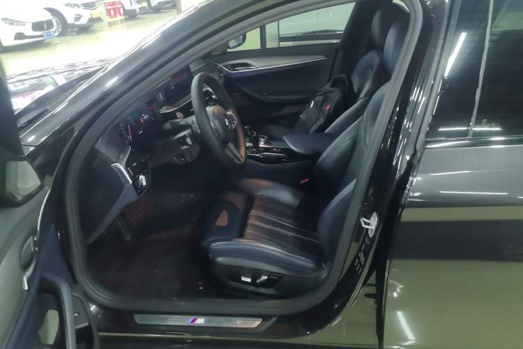 Used BMW 5 Series 2019 Restyled 525i M Sport Package Left Front Seat