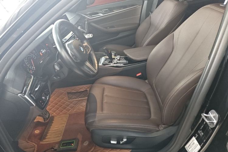 Used BMW 5 Series 2019 525Li M Sport Package Left Front Seat