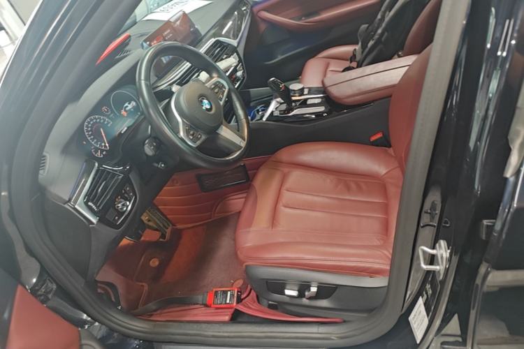 Used BMW 5 Series 2019 Facelifted 530Li Leading Edition M Sport Package Left Front Seat