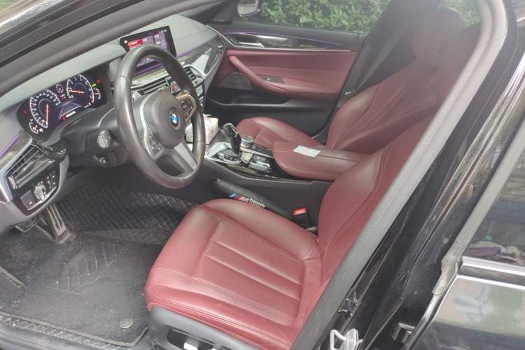 Used BMW 5 Series 2019 Facelifted 530Li Leading Edition M Sport Package Left Front Seat