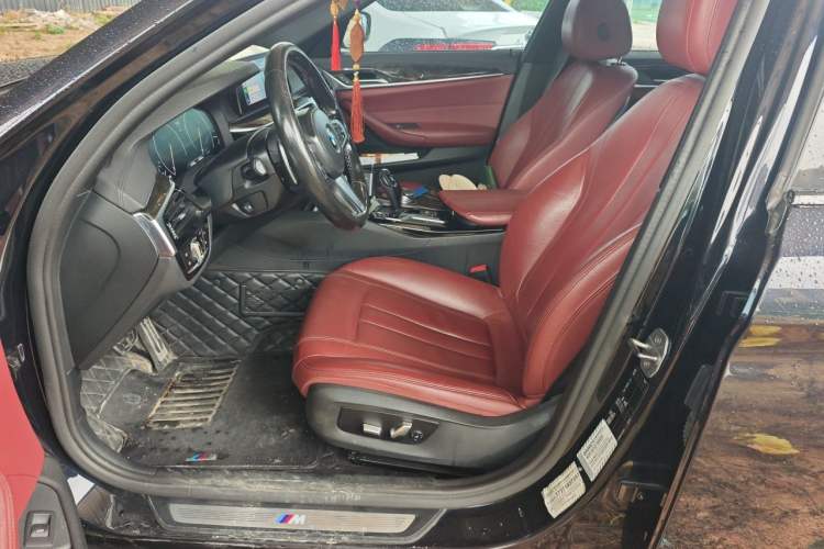Used BMW 5 Series 2019 530Li Leading Model M Sport Package Left Front Seat