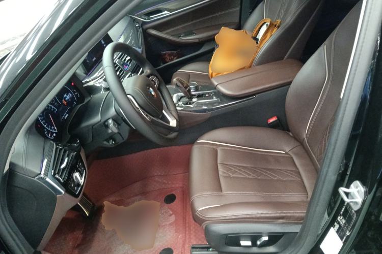 Used BMW 5 Series 2019 530Li Leading Model Luxury Package Left Front Seat