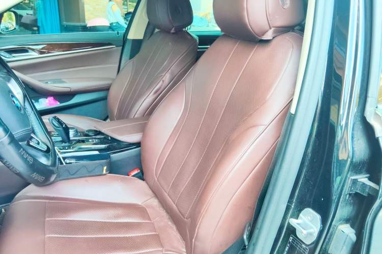 Used BMW 5 Series 2019 Facelifted 525Li Luxury Package Left Front Seat