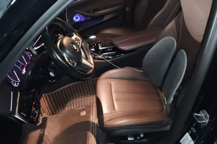 Used BMW 5 Series 2019 525Li M Sport Package Left Front Seat