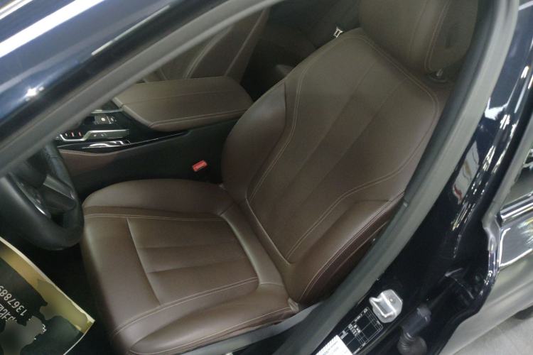 Used BMW 5 Series 2019 525Li M Sport Package Left Front Seat