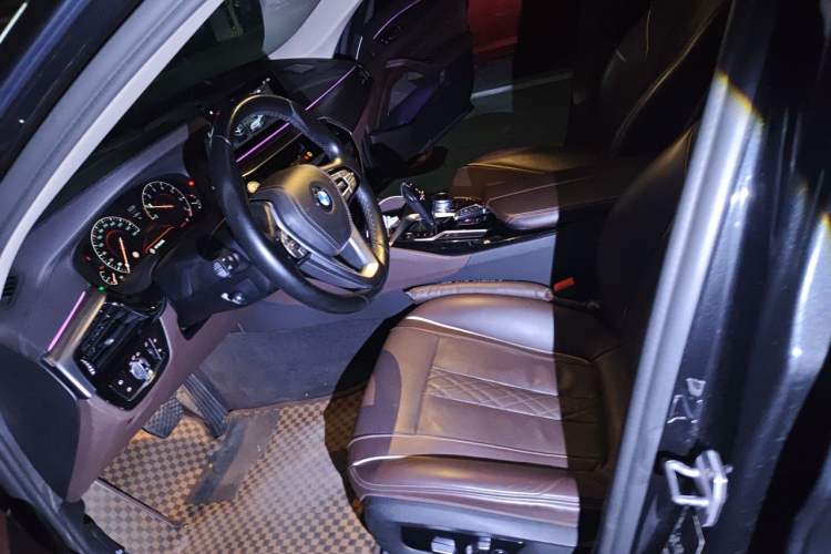 Used BMW 5 Series 2019 530Li Luxury Edition Premium Package Left Front Seat