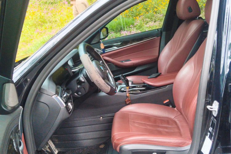 Used BMW 5 Series 2019 530Li Luxury Edition M Sport Package Left Front Seat