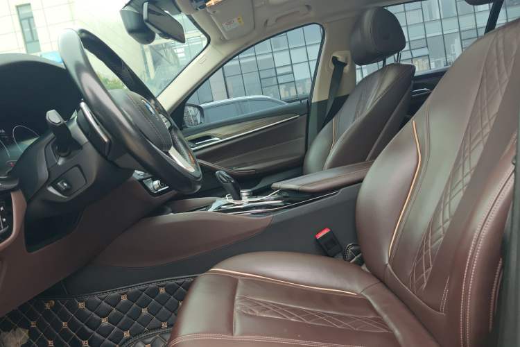 Used BMW 5 Series 2019 Facelifted 530Li Leading Edition Luxury Package Left Front Seat