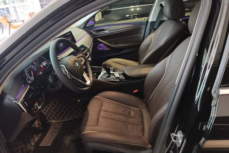 Used BMW 5 Series 2019 530Li Leading Model Luxury Package Left Front Seat
