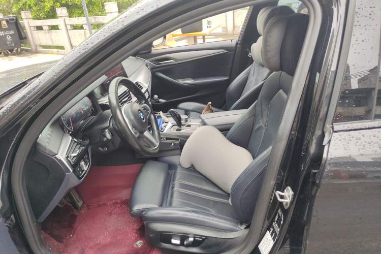 Used BMW 5 Series 2019 525i M Sport Package Left Front Seat