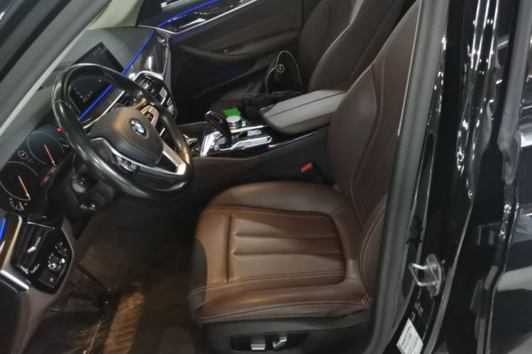 Used BMW 5 Series 2019 Facelifted 525Li Luxury Package Left Front Seat